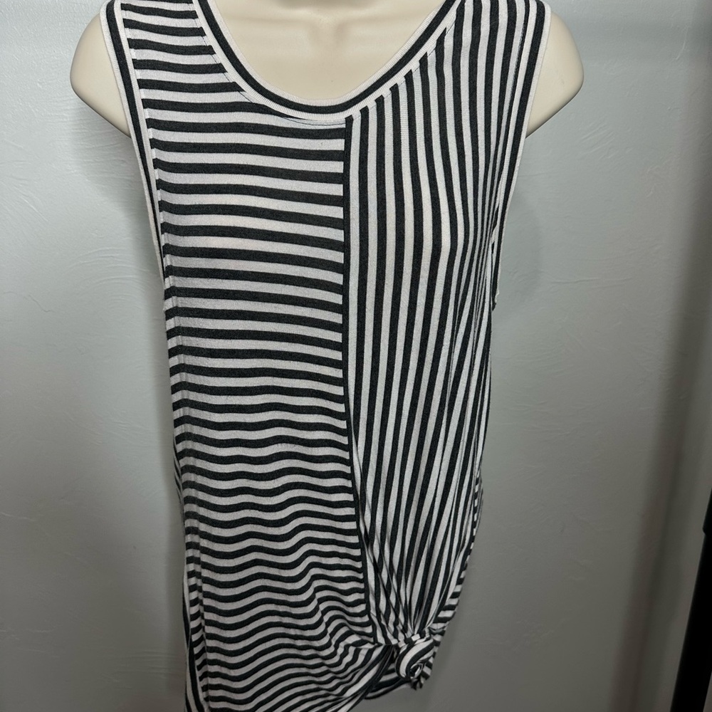 Cabi London Tank